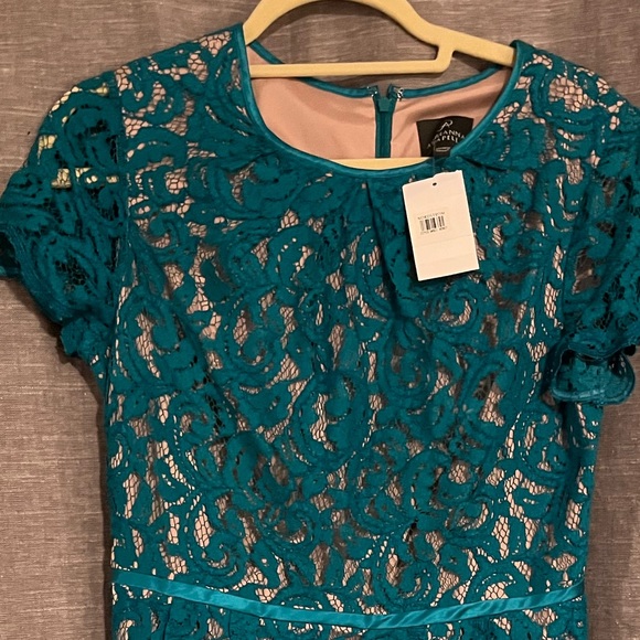 Adrianna Papell Size 10 Beautiful turquoise lace dress - never worn - Picture 2 of 3
